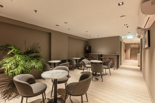 Hotel Calmo Bugis image 3